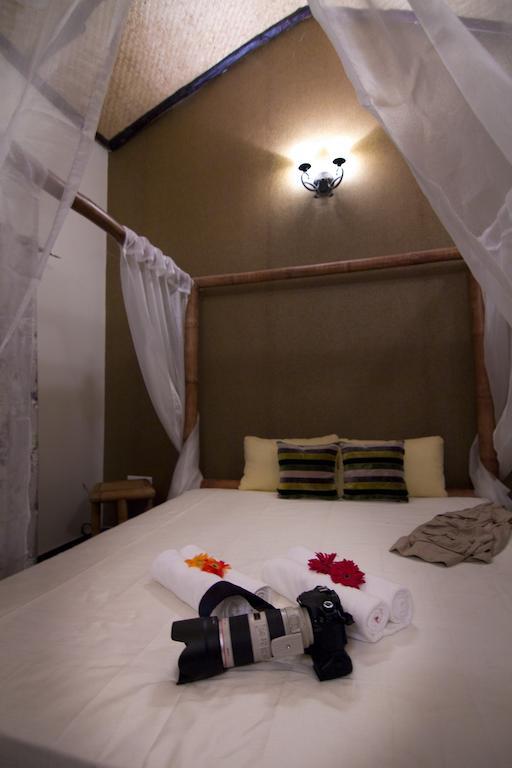 Aranyak Resort Tala  Room photo