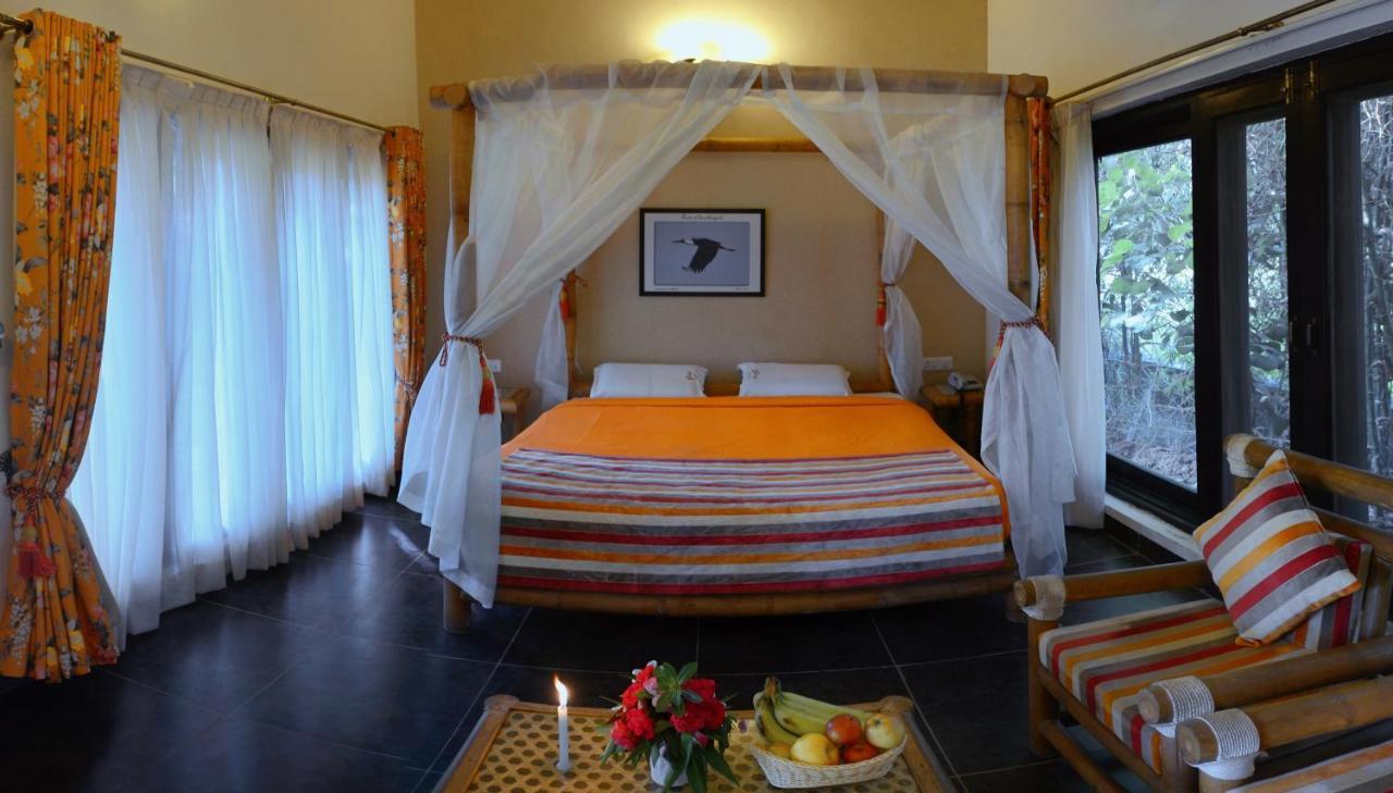 Aranyak Resort Tala  Exterior photo