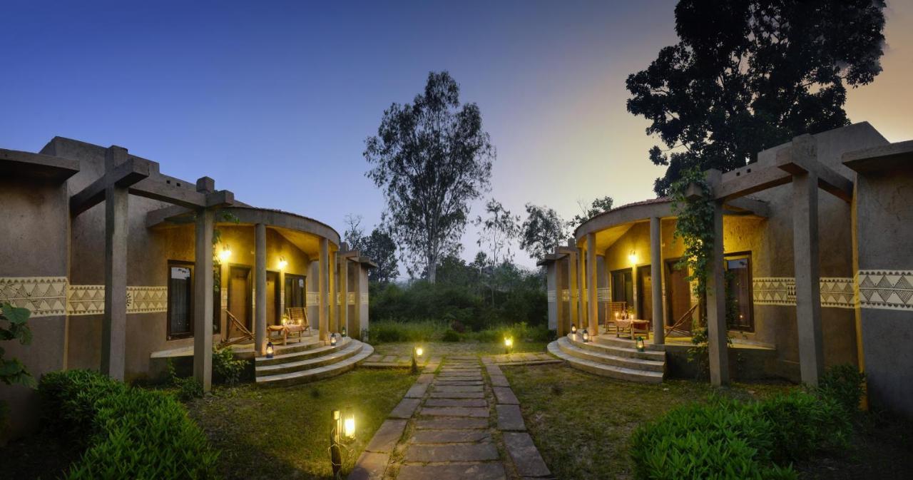 Aranyak Resort Tala  Exterior photo