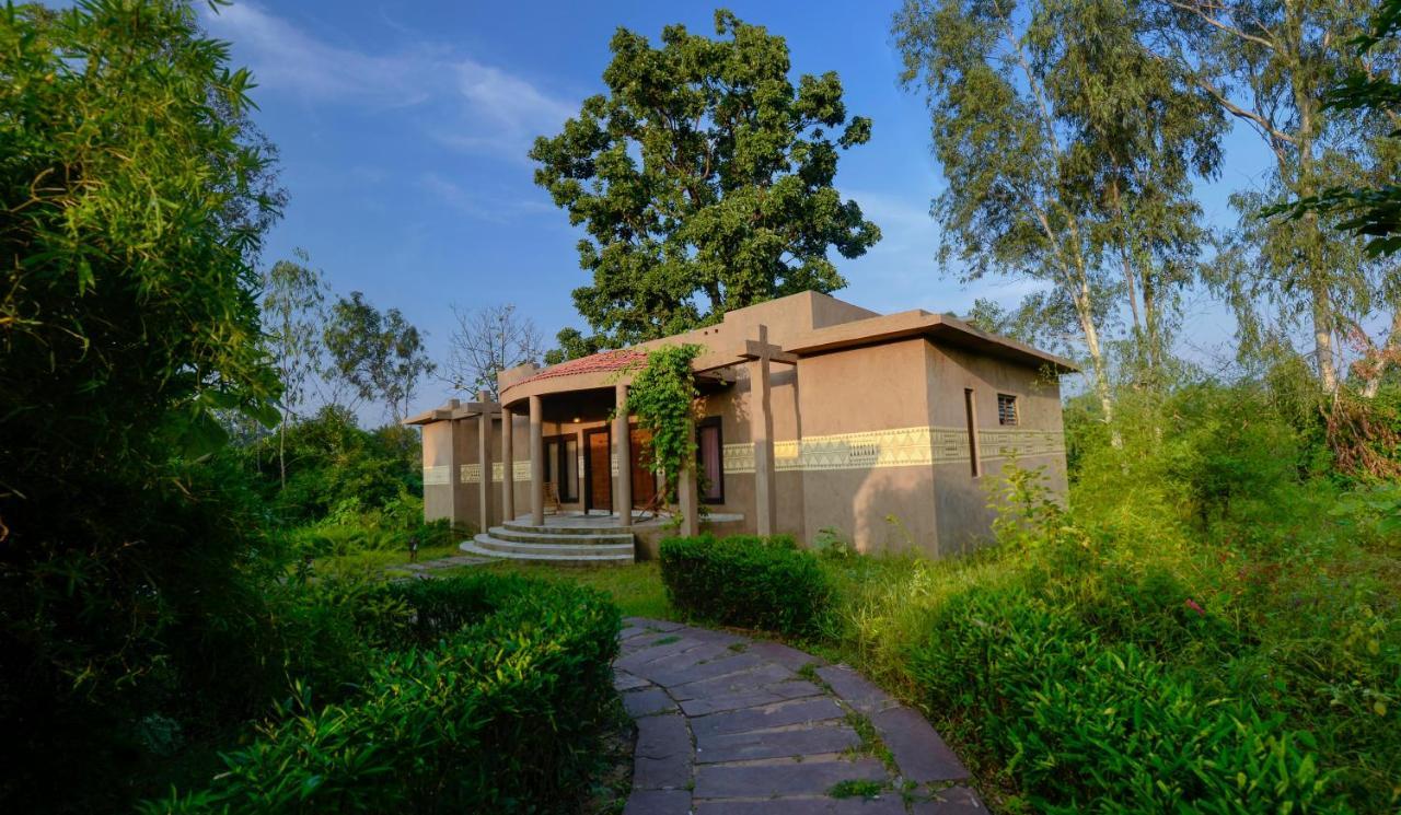 Aranyak Resort Tala  Exterior photo